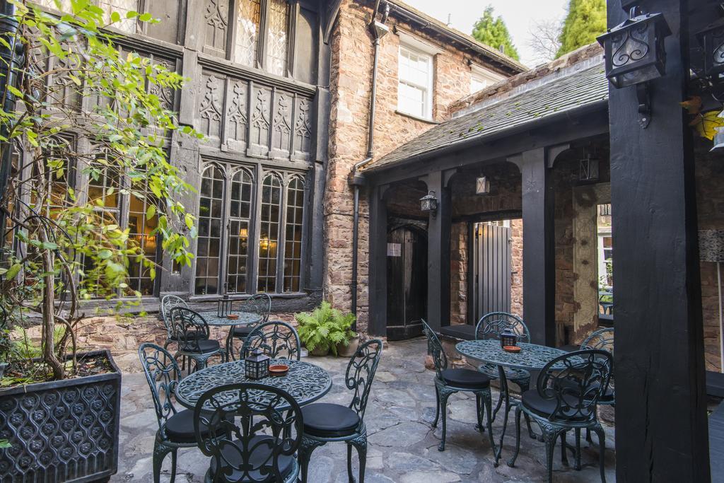 Luttrell Arms Hotel