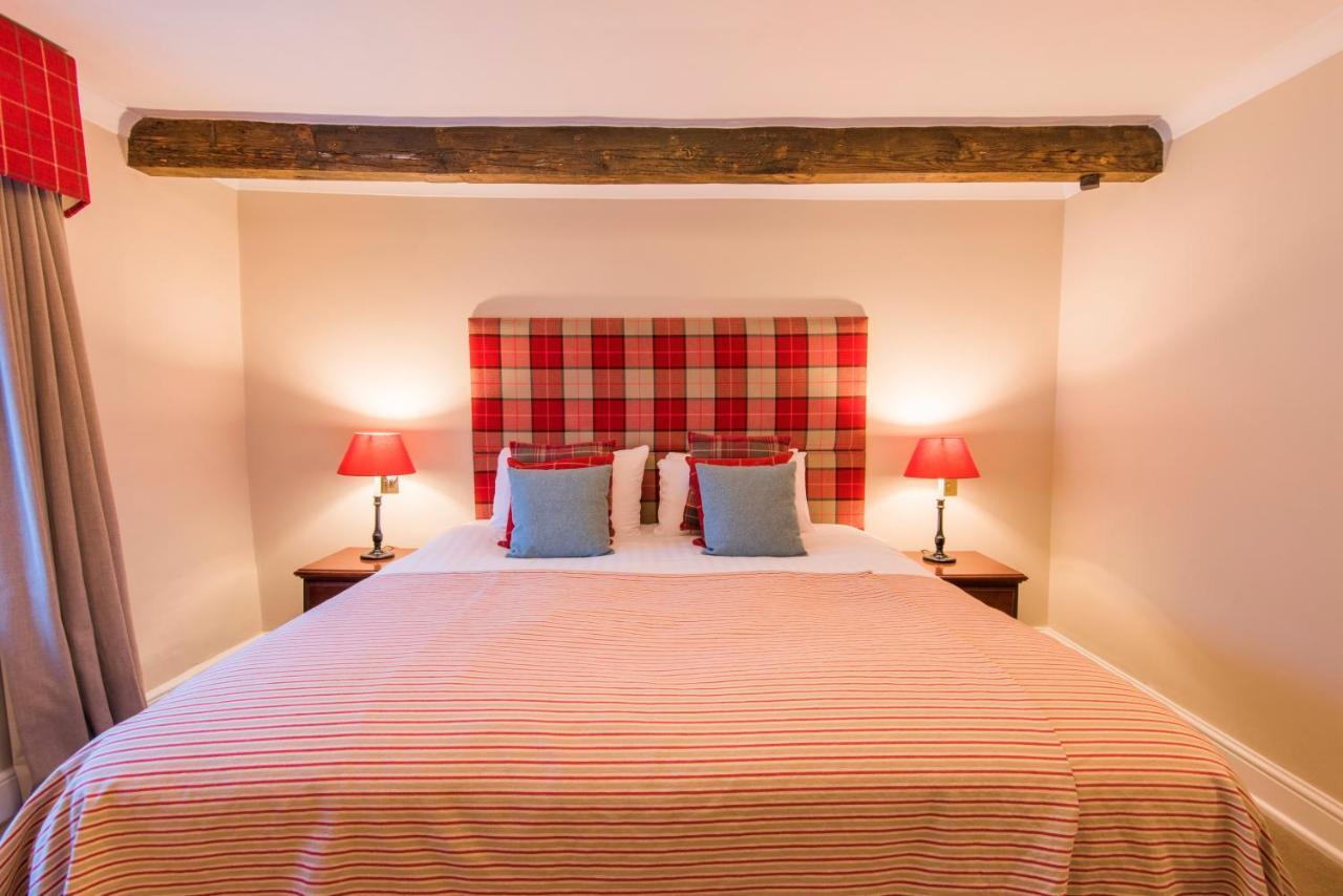 Luttrell Arms 3*